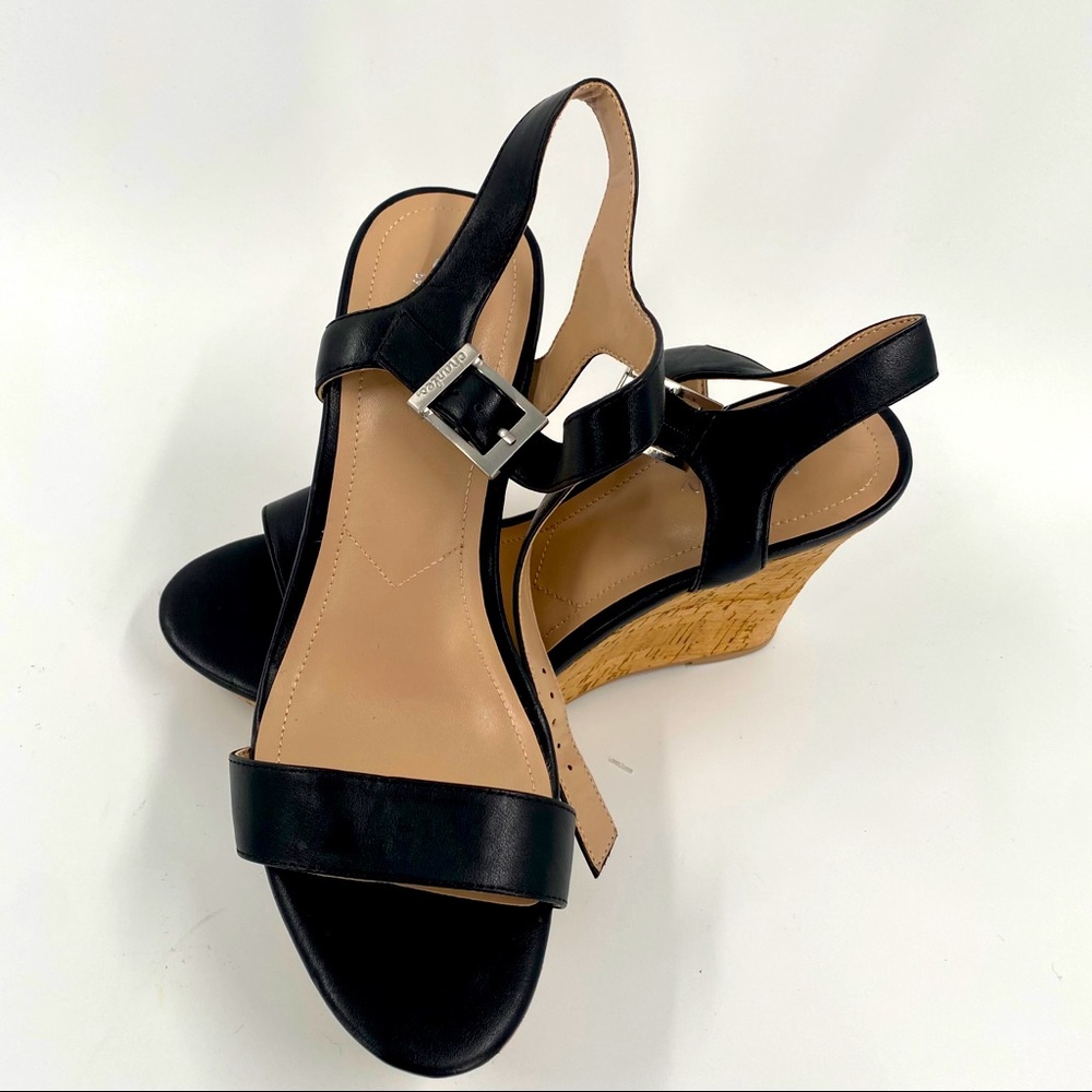 Charles David Black Wedges. EUC.